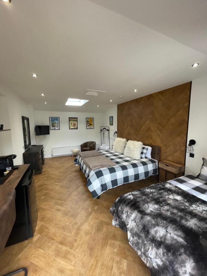 Golfers Dream Guest Suite With Onsite Golf Studio Available For Booking By Guests Strathkinness Экстерьер фото